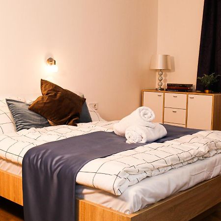 Villa Blue Apartman Szekszárd Esterno foto